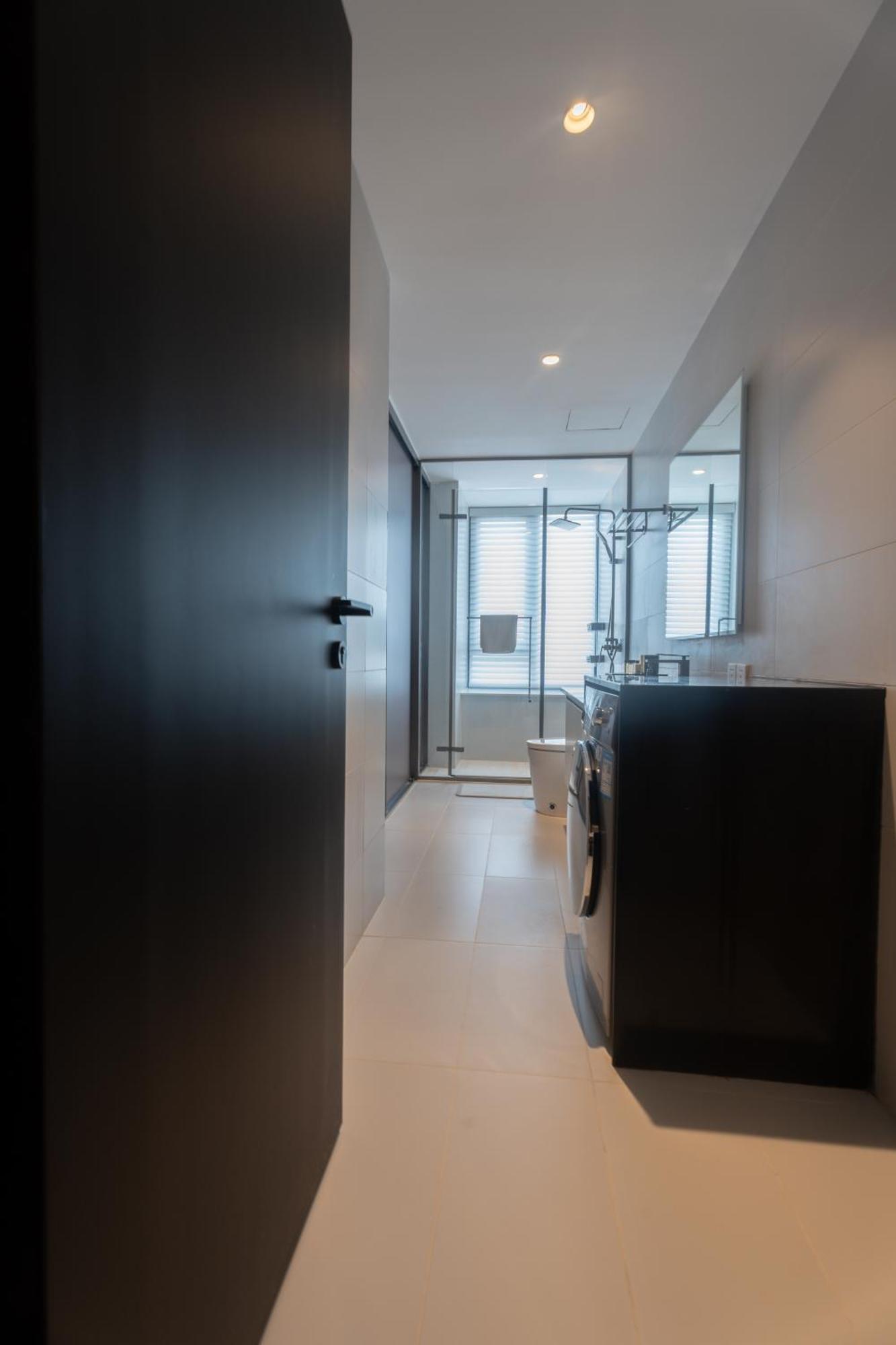 One Riviera Hotel And Residences Ban Souanmone Exterior photo